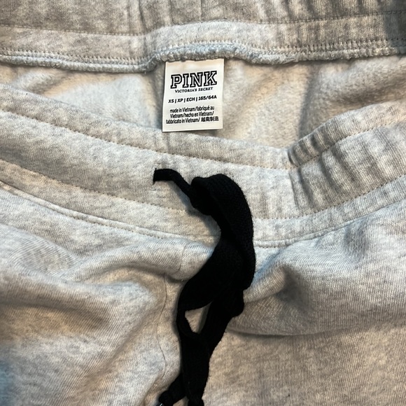 Victoria’s Secret PINK grey joggers sweatpants. XS NWOT - Picture 4 of 4